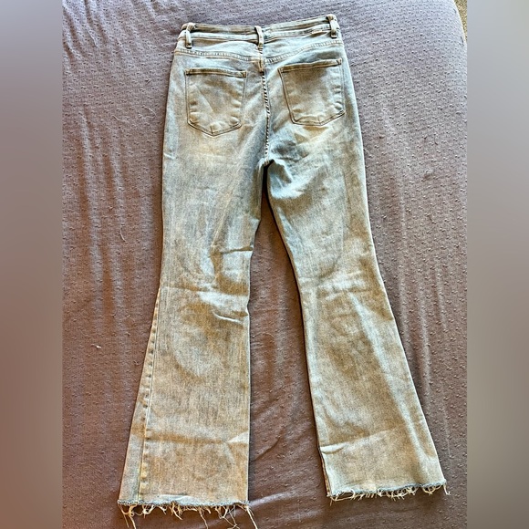 Risen Jeans Criss-Cross Distressed Flare Size 13/31 - Picture 8 of 8